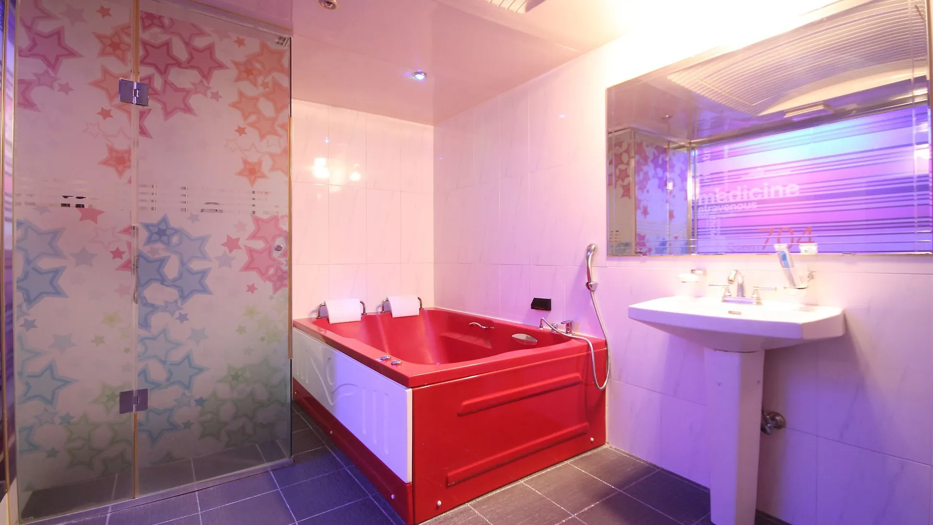 Hotel 2Ne1 Busan